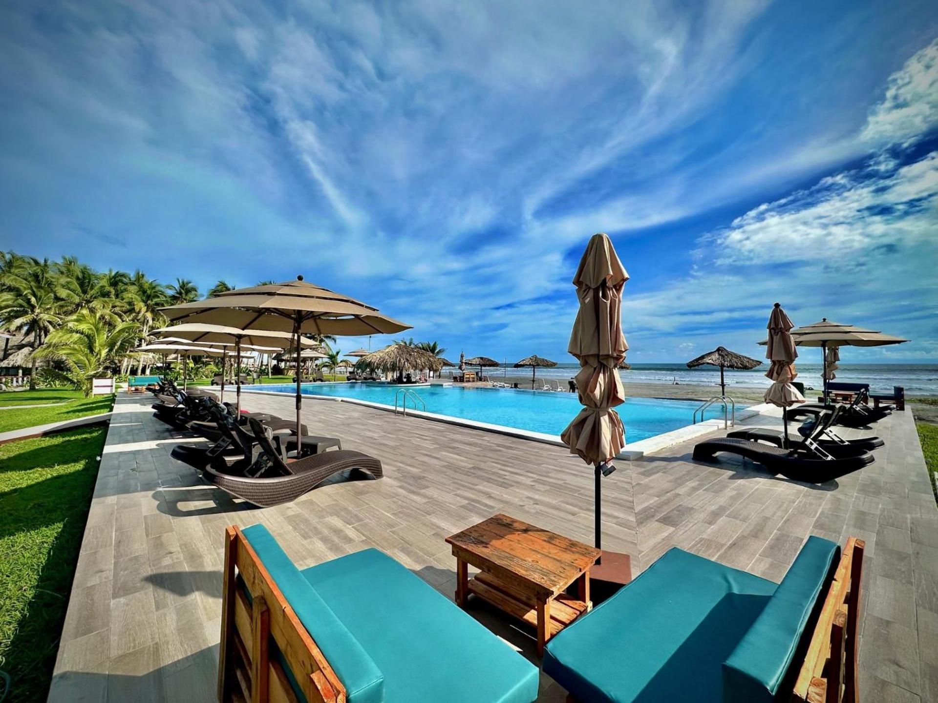 Hotel Tesoro Beach San Luis La Herradura Eksteriør billede