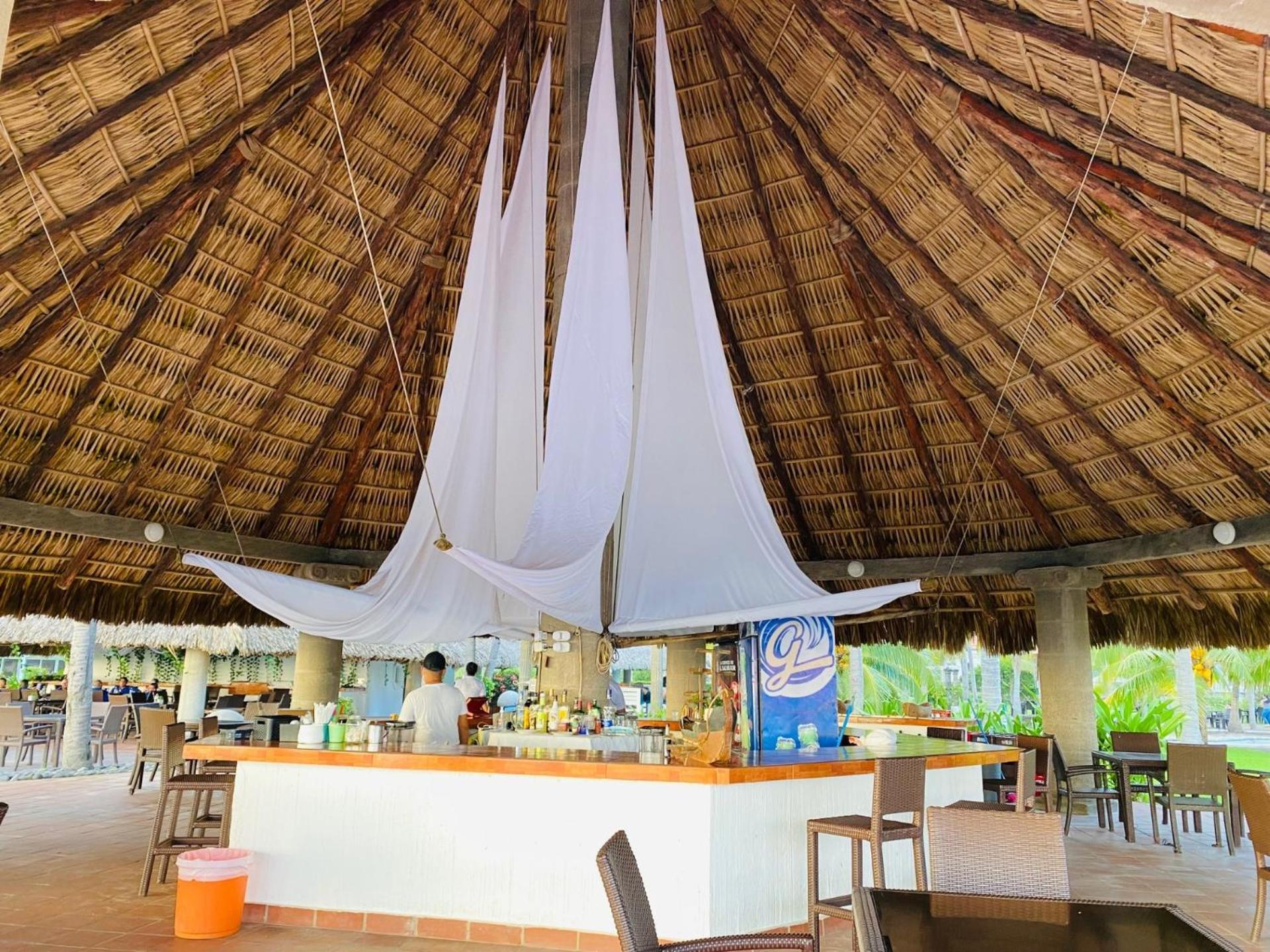 Hotel Tesoro Beach San Luis La Herradura Eksteriør billede