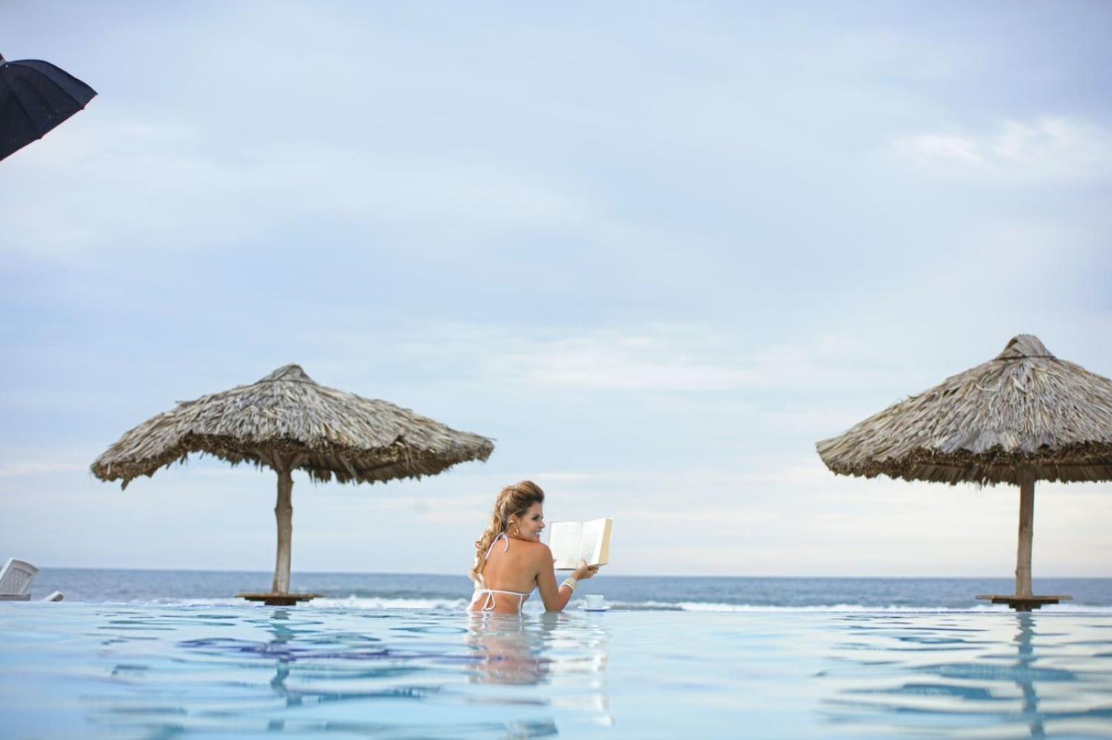 Hotel Tesoro Beach San Luis La Herradura Eksteriør billede