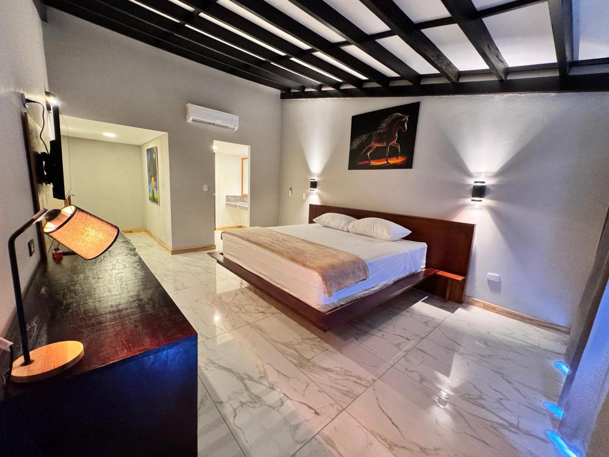 Hotel Tesoro Beach San Luis La Herradura Eksteriør billede