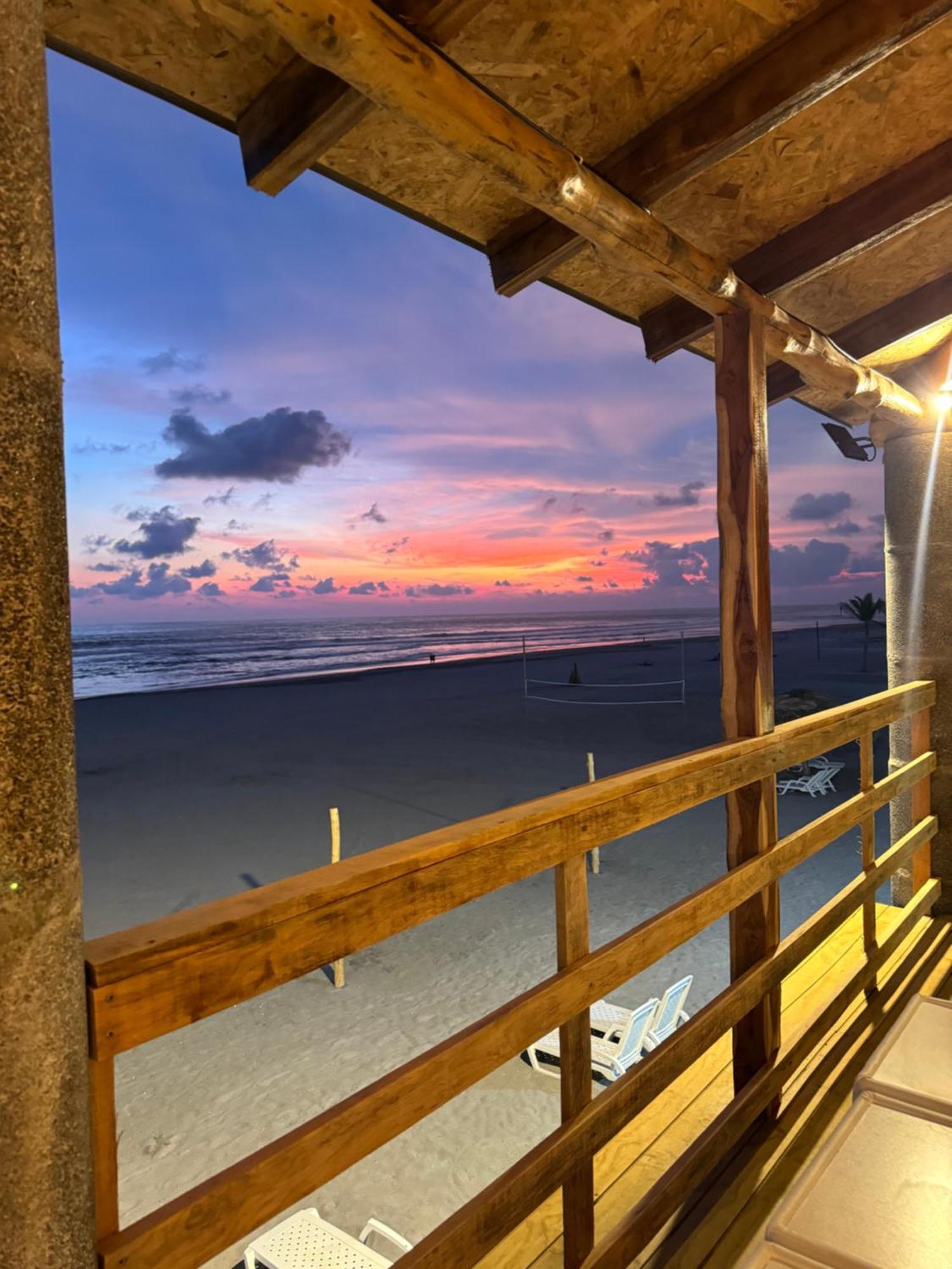 Hotel Tesoro Beach San Luis La Herradura Eksteriør billede