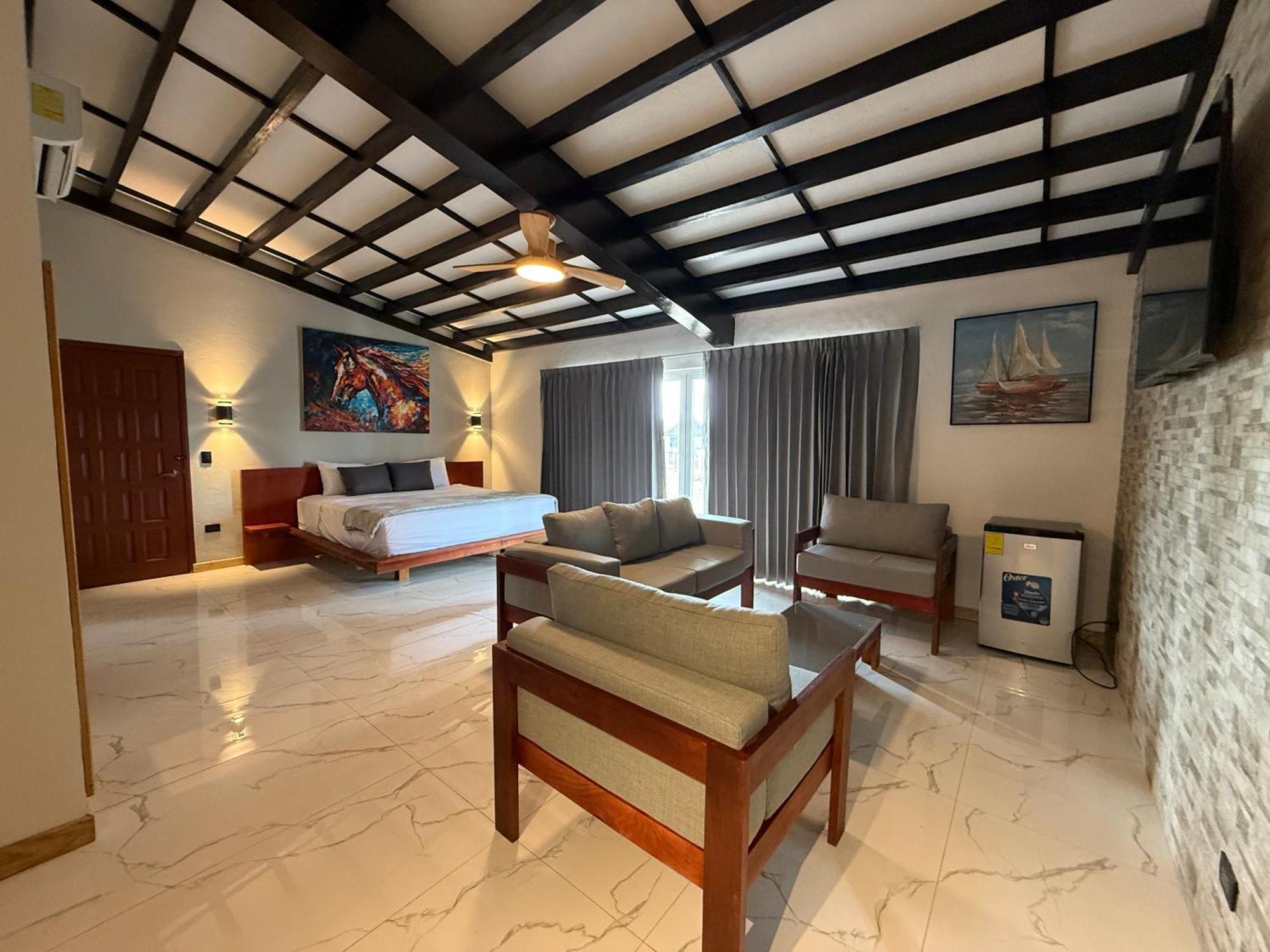 Hotel Tesoro Beach San Luis La Herradura Eksteriør billede